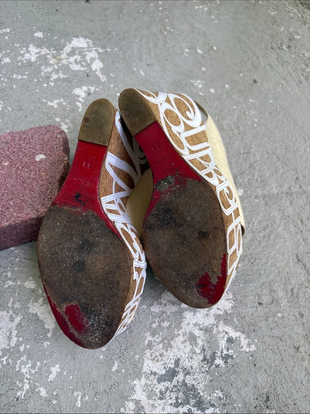 Christian Louboutin Curvise Loubi Zappa cork wedge